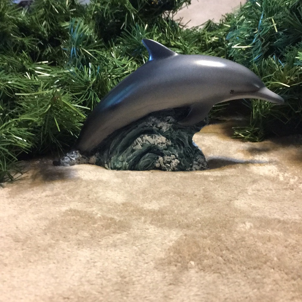 Sandicast Dolphin 4.5” Tall